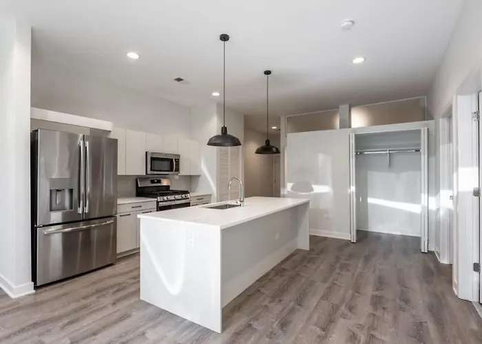 New Built Sleeps 8 Апартаменты