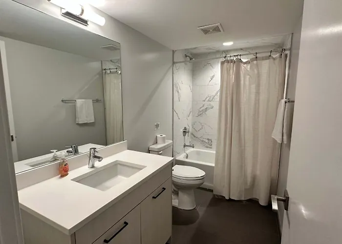 Апартаменты New Built Sleeps 8 *